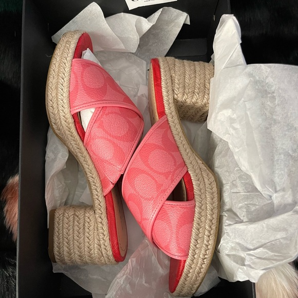 NWT Pink Coach Sandals, Only tried on once - Picture 5 of 6